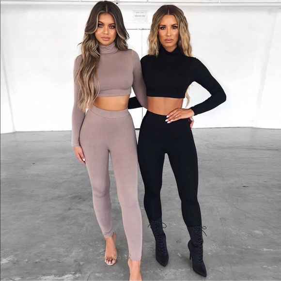 Other - Two piece legging and crop top in spandex